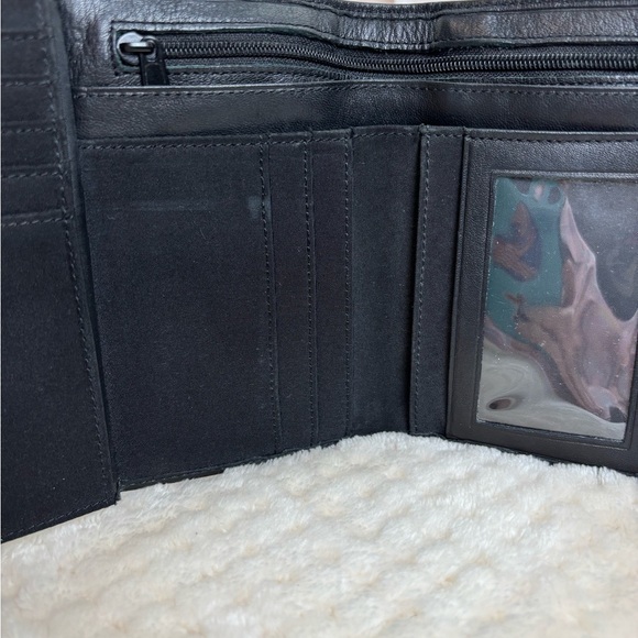 Kenneth Cole Reaction Black Leather Wallet - Picture 14 of 15